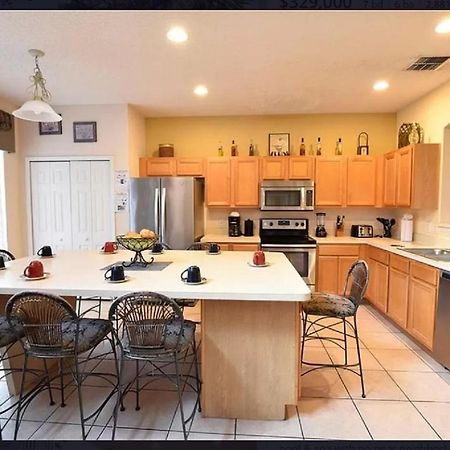 7 Bedroom, 6 Bath And Pool Near Disney In Emerald Island 4 King Master Suites Kissimmee Exterior photo